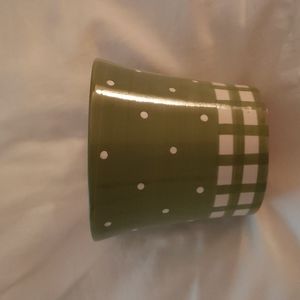 Ceramic pot - preloved